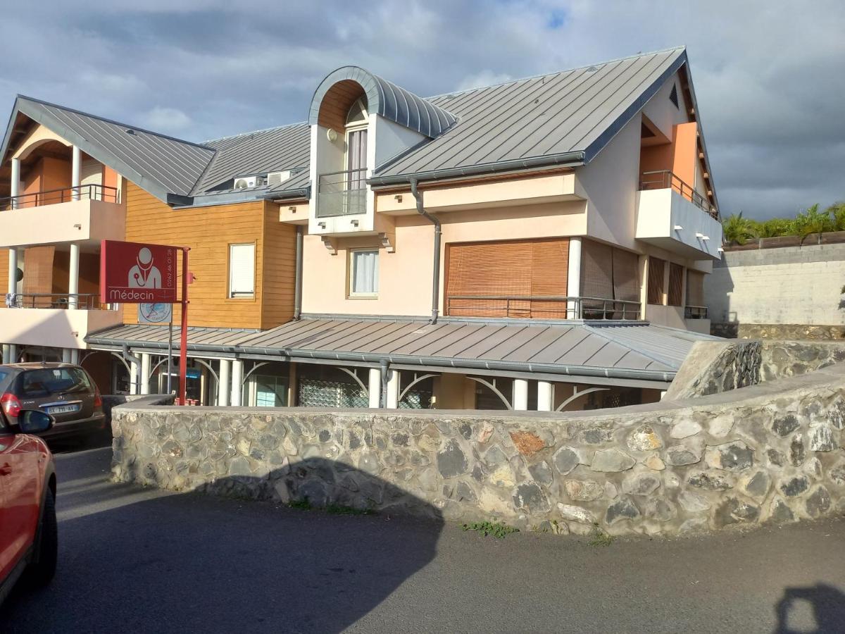 Bel Appartement Avec Terrasse Proche Des Plages Saint-Gilles-les Bains Exterior foto