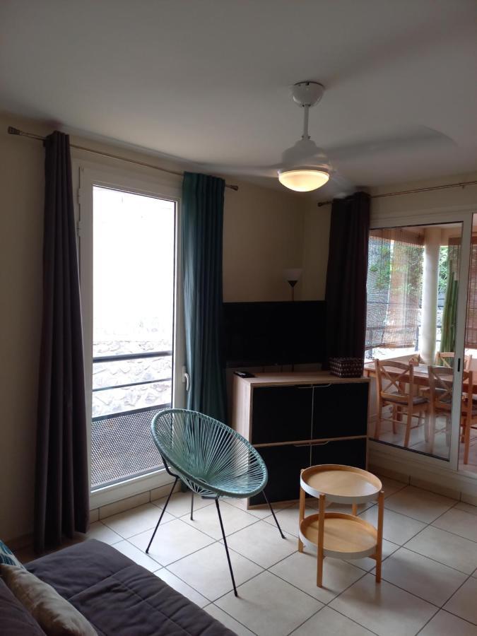 Bel Appartement Avec Terrasse Proche Des Plages Saint-Gilles-les Bains Exterior foto